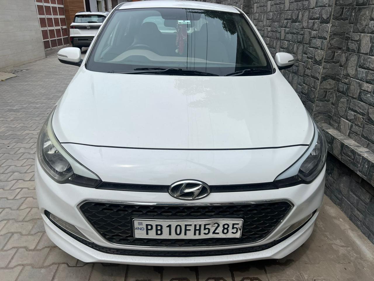 Hyundai Elite I20(2014-2015) Sportz 1.4 Crdi